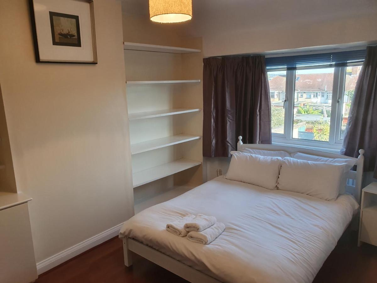 Elegant House 10 Minutes Walk To Wembley Stadium Londres Exterior foto