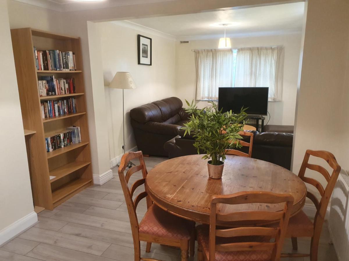 Elegant House 10 Minutes Walk To Wembley Stadium Londres Exterior foto