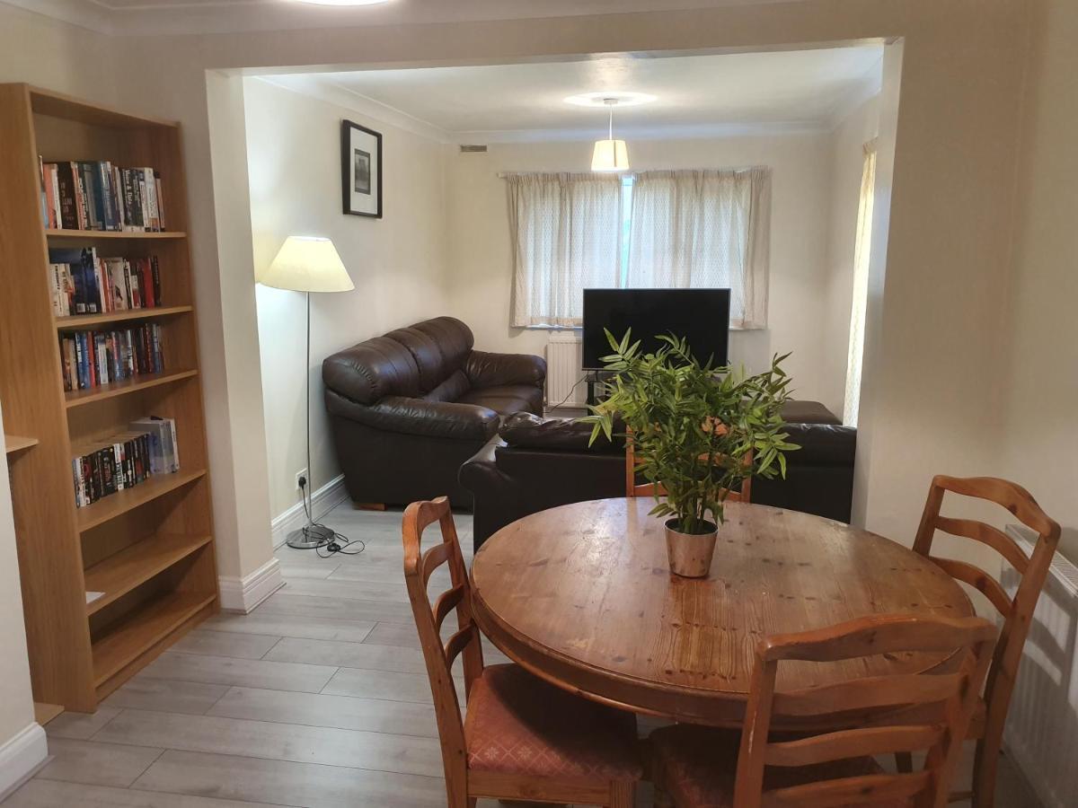 Elegant House 10 Minutes Walk To Wembley Stadium Londres Exterior foto