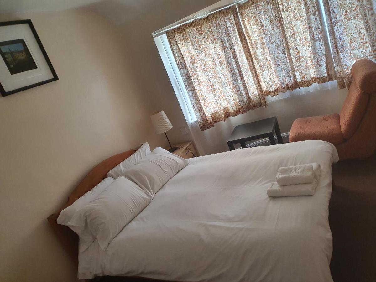 Elegant House 10 Minutes Walk To Wembley Stadium Londres Exterior foto